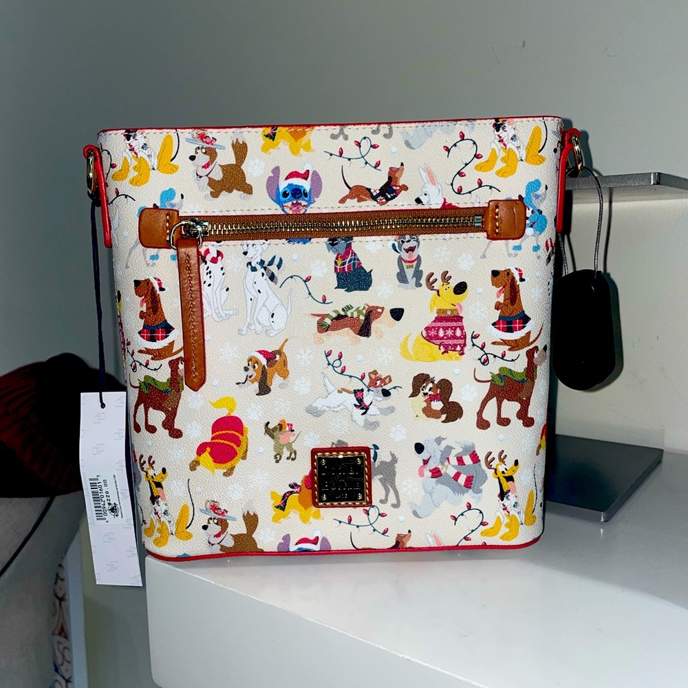 DOONEY AND BOURKE DISNEY SANTA PAWS DOG CHRISTMAS/HOLIDAY CROSSBODY